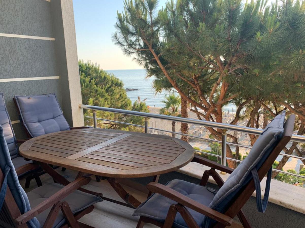Mia'S Sea View Apartment Golem  Exterior foto